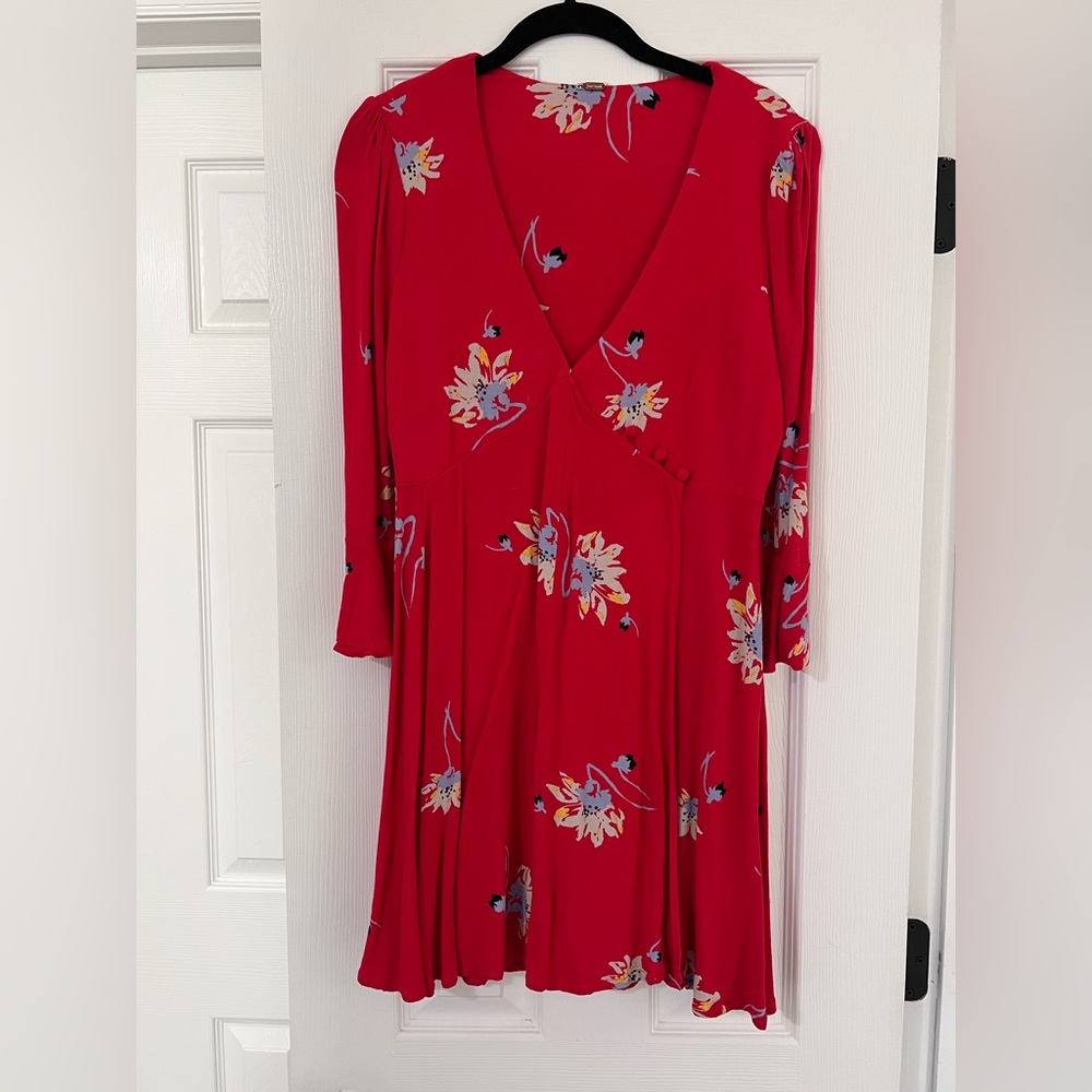 Free People Bella Red Floral Tunic long sleeve mini dress size XS Rayon